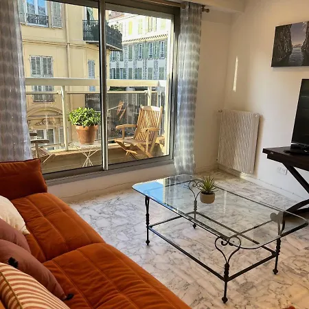La Belle, Centre 1 Bed, 2 Terrace, Quiet Apartamento